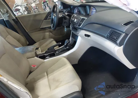 2015 Honda Accord Lx z USA, uszkodzony, nr VIN 1HGCR2F32FA099523